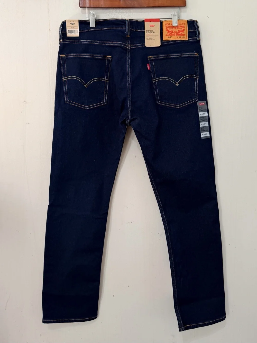 Levi’s Men 513 Slim Jeans NWT Dark Blue Below Waist